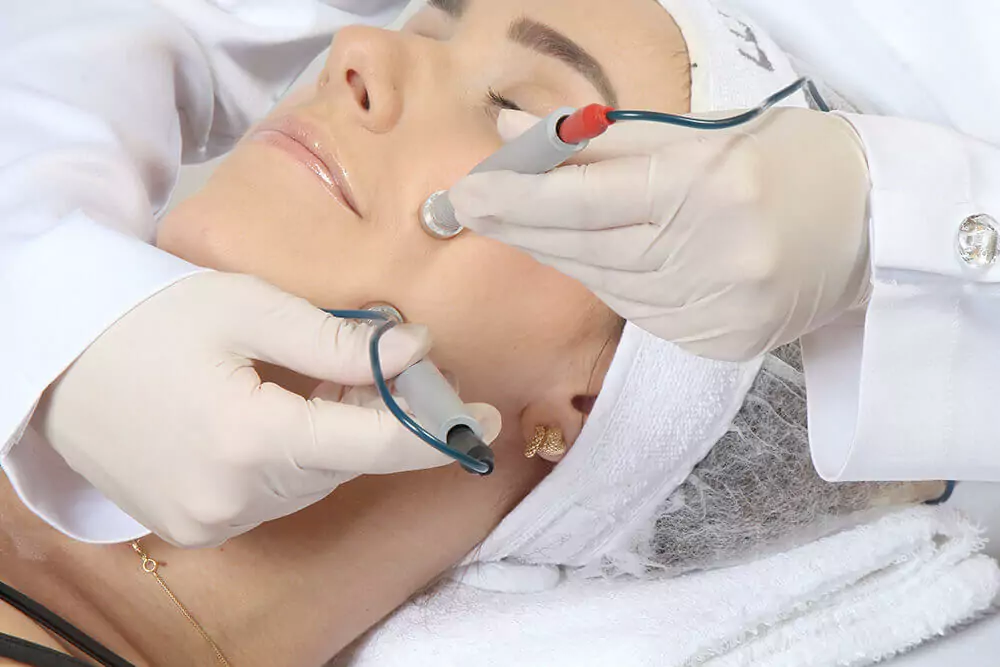 Hibridi HTM - aplicação facial pontual